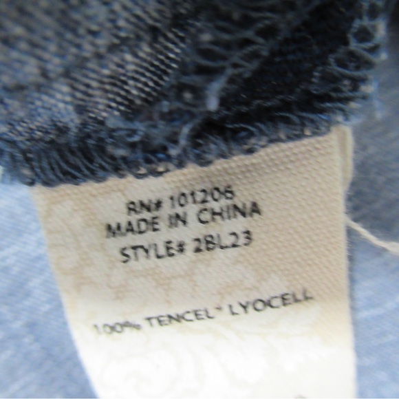 Soft Surroundings Chambray Tunic Top Size Small - Picture 8 of 14